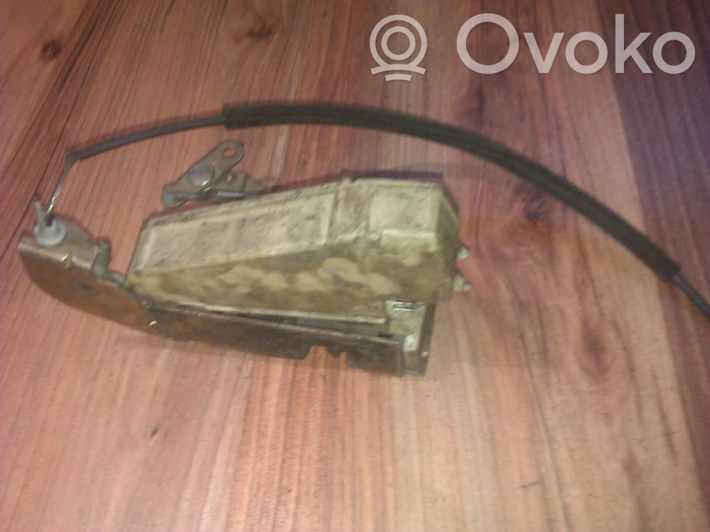 Ford Mondeo MK I Cerradura de puerta trasera