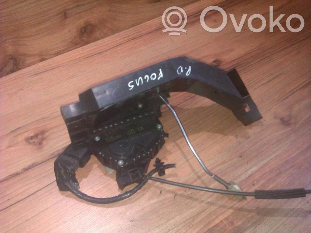 Ford Focus Etuoven lukko 