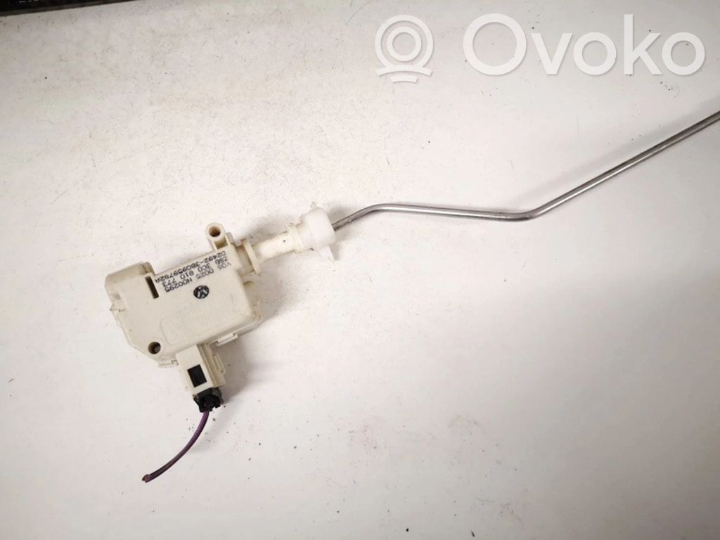 Volkswagen PASSAT B6 Motor închidere centralizată