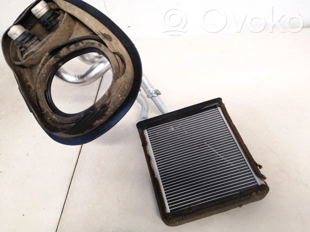 Volkswagen PASSAT B6 Radiatore riscaldamento abitacolo 