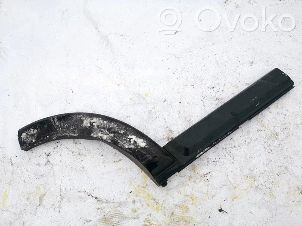 Land Rover Discovery 3 - LR3 Rivestimento passaruota anteriore 