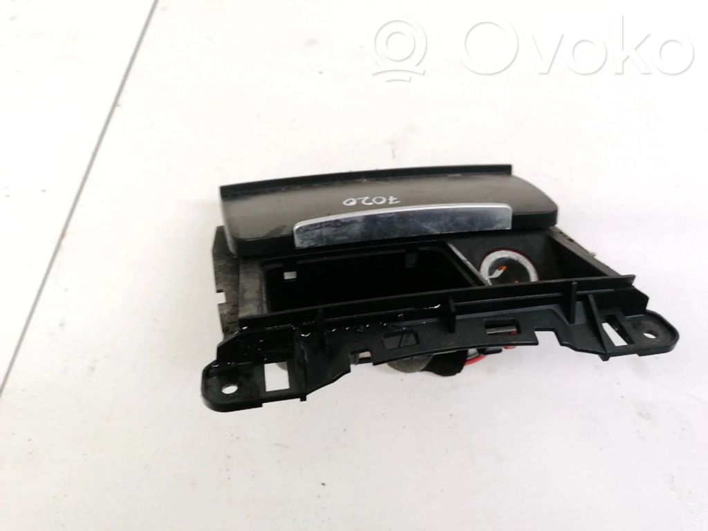 Audi A5 8T 8F Posacenere auto 