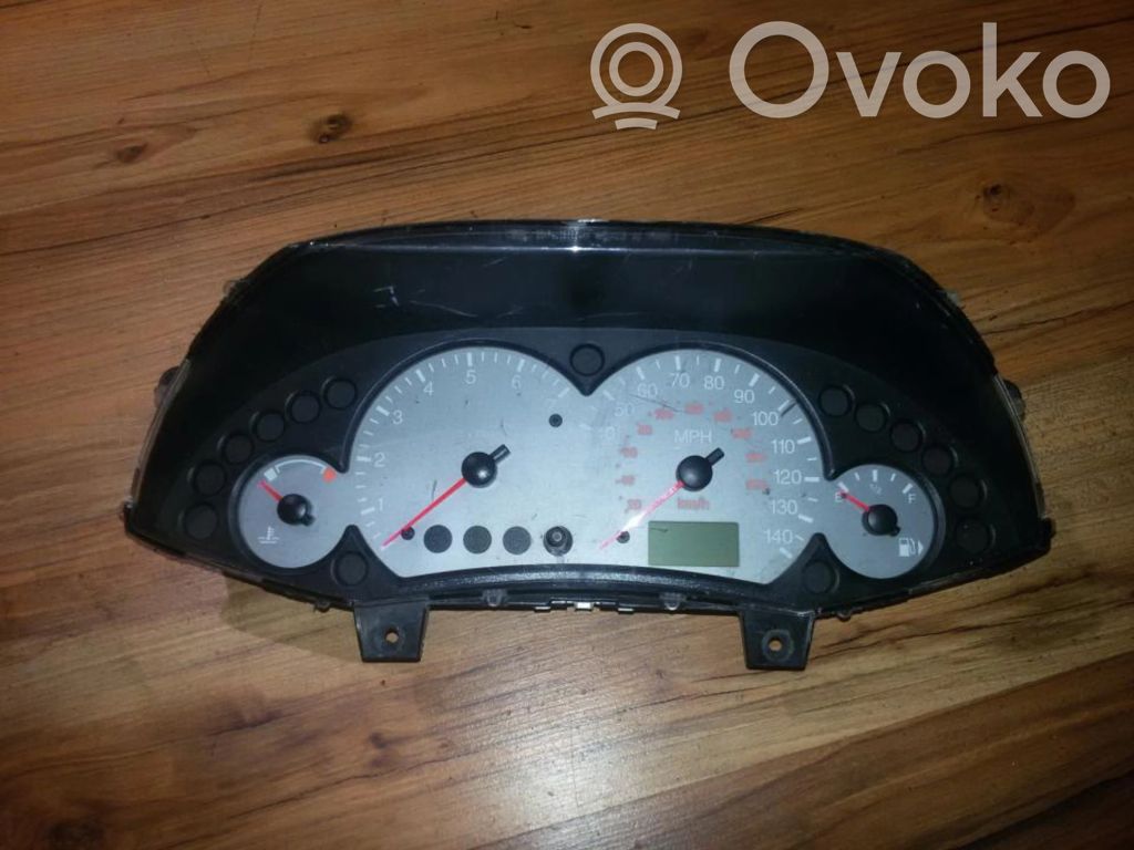 Ford Focus Geschwindigkeitsmesser Cockpit 