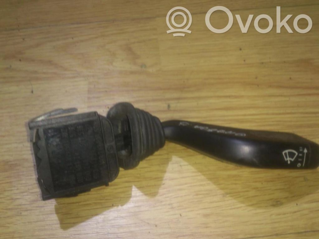 Opel Omega B1 Pyyhkijän vipu