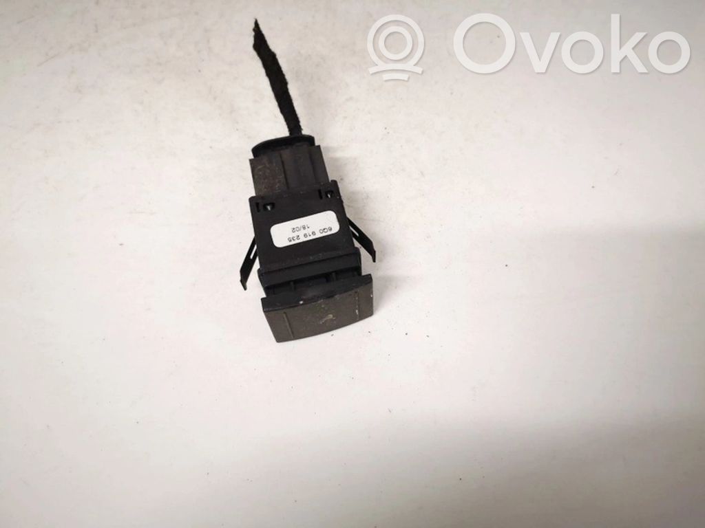 Volkswagen Polo III 6N 6N2 6NF Wyłącznik poduszki powietrznej Airbag pasażera 