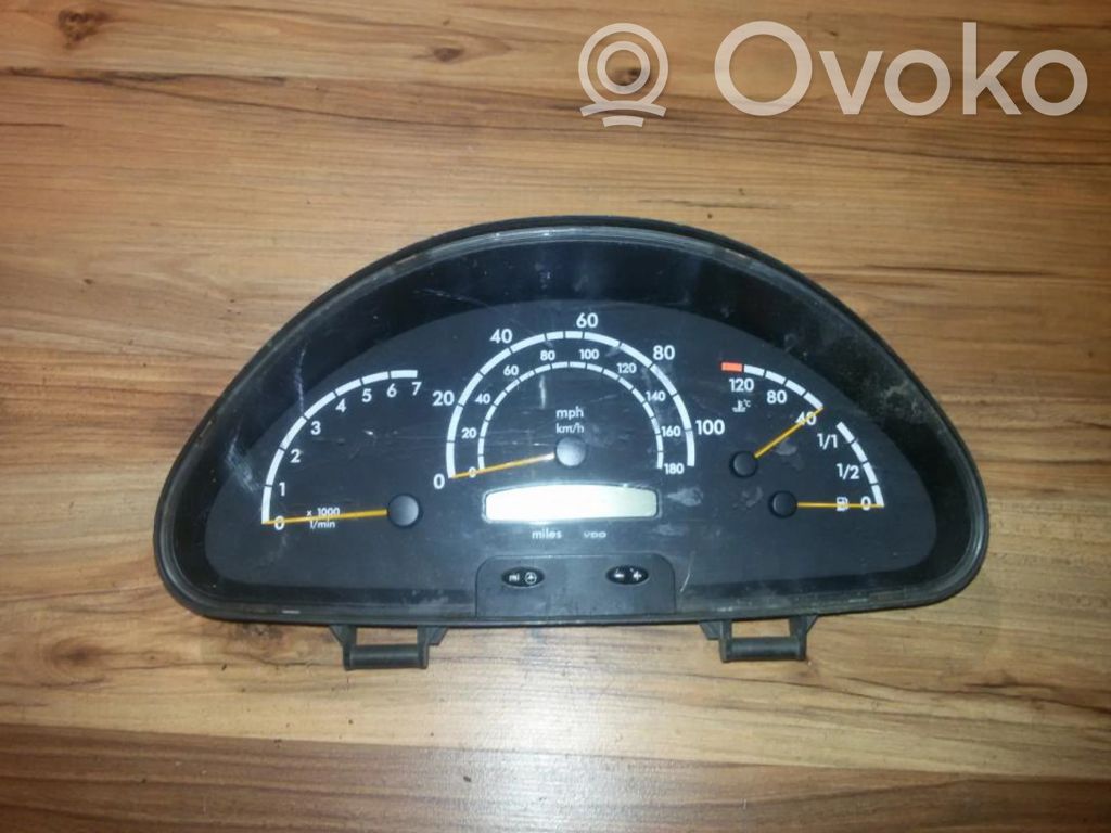 Mercedes-Benz Sprinter W901 W902 W903 W904 Vitezometru (grup de instrumente)