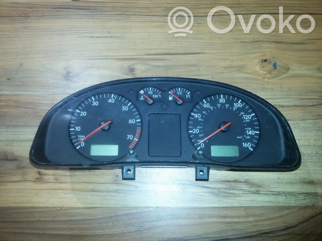 Volkswagen PASSAT B5 Vitezometru (grup de instrumente) 