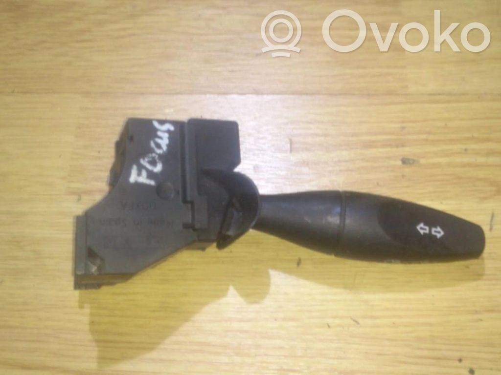 Ford Focus Leva indicatori