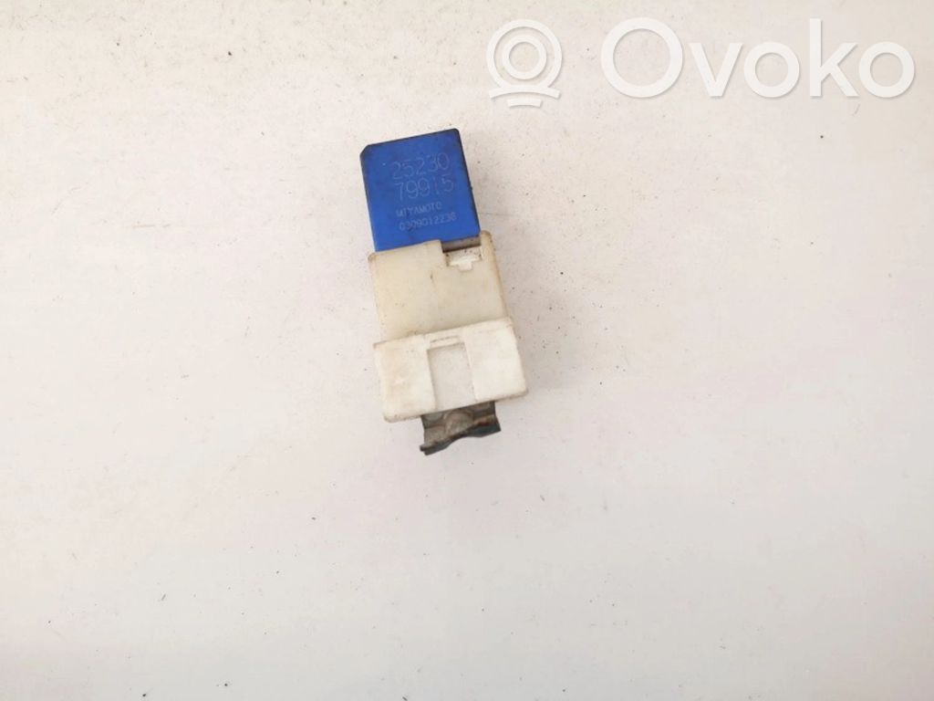 Otros relés   2523079915,2523079915
