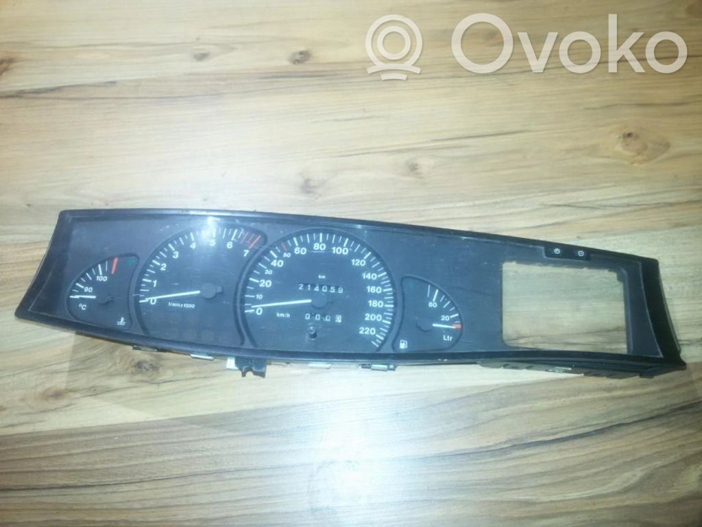 Opel Omega B1 Velocímetro (tablero de instrumentos) 