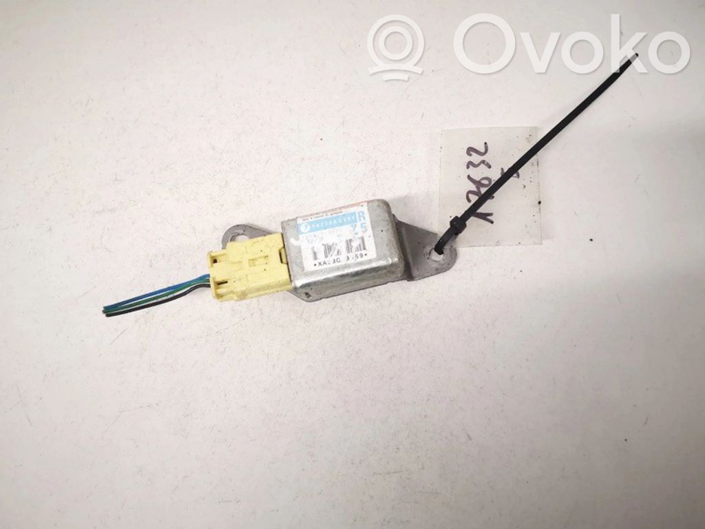 Sensor impacto/accidente para activar Airbag   98235AG001,1879000671,1879000671,98235AG001