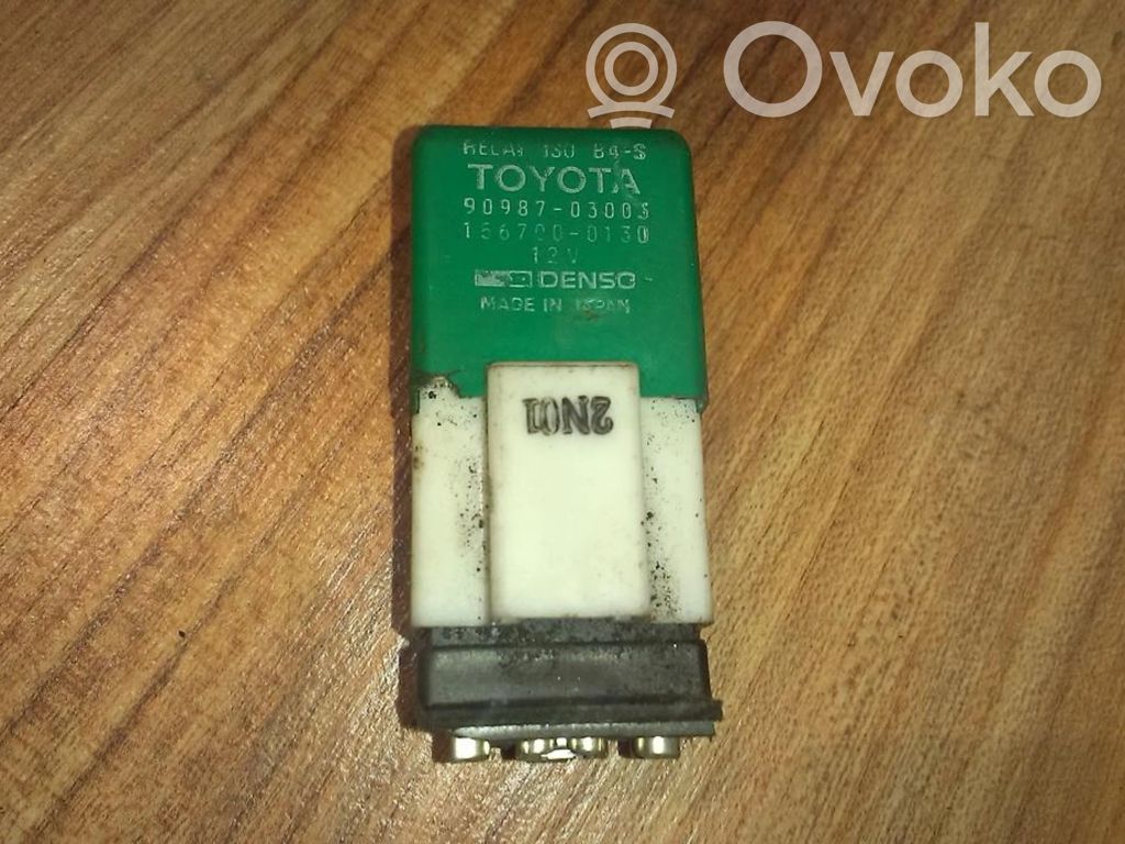 Toyota Corolla E120 E130 Muu rele 