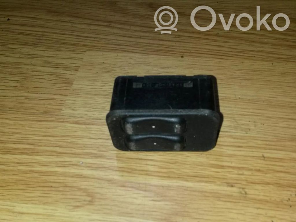 Opel Astra G Interruttore di controllo dell’alzacristalli elettrico