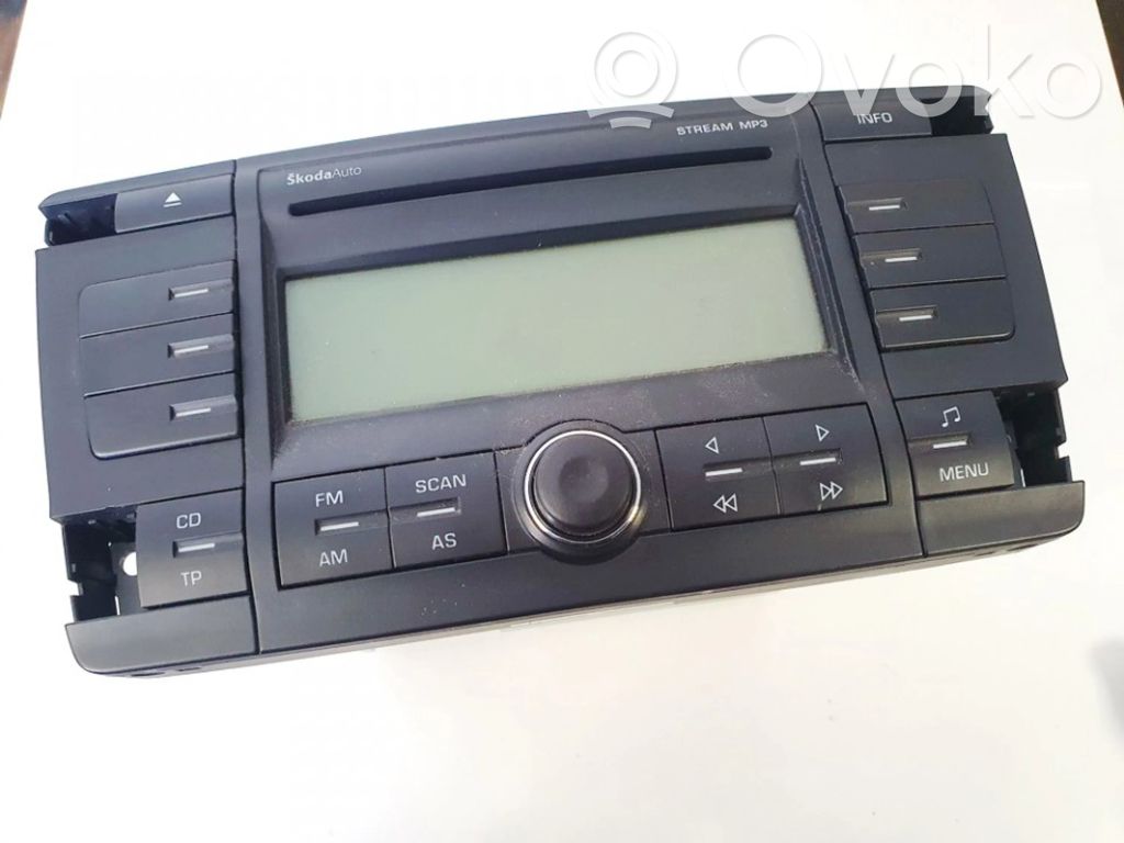 Panel / Radioodtwarzacz CD/DVD/GPS   1Z0035161C,SKZ7Z3H0005361,1Z0035161C,SKZ7Z3H0005361