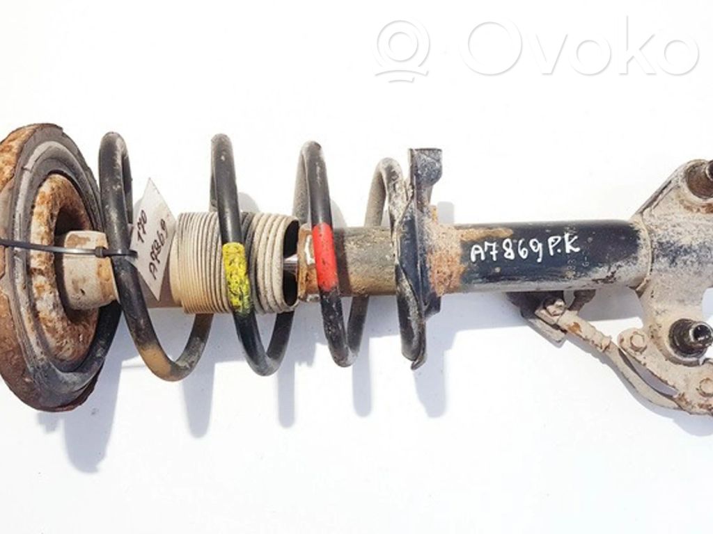Nissan Primera Etuiskunvaimennin