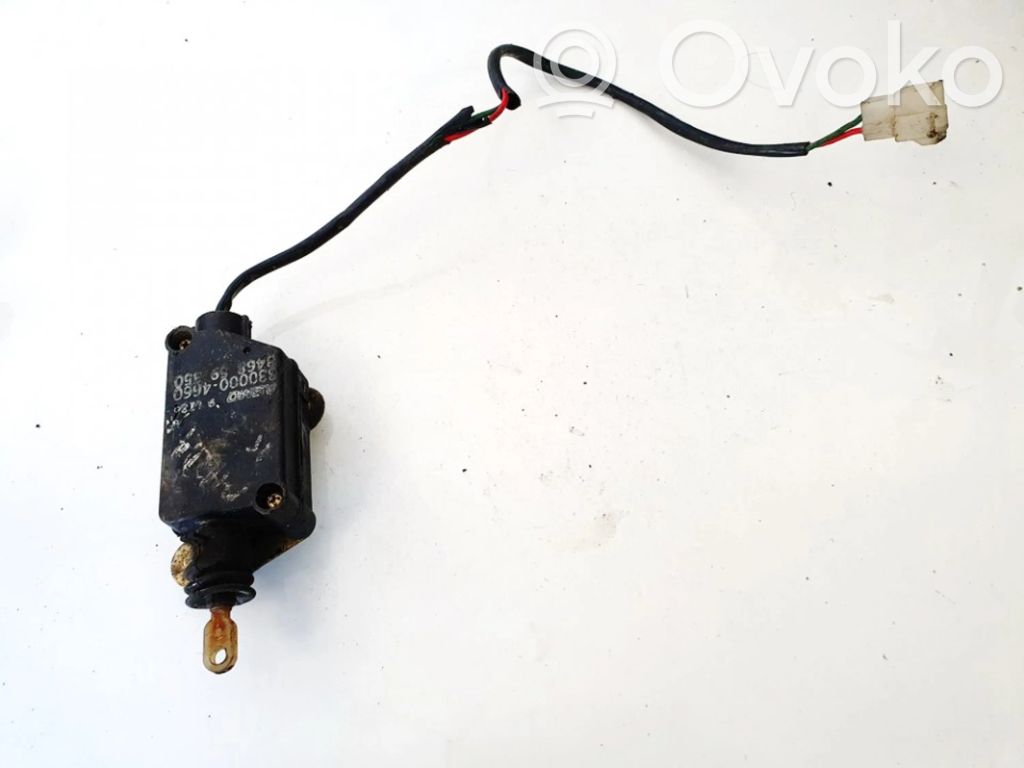 Mazda 323 F Motor de bloqueo de puertas 