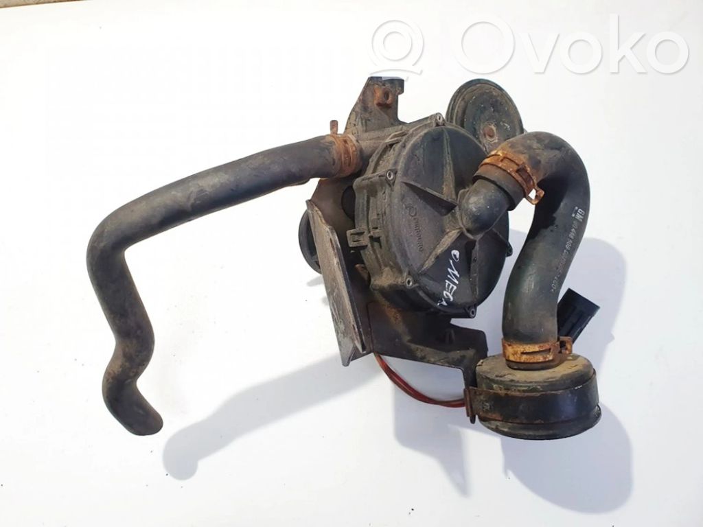 Opel Omega B1 Pompa powietrza wtórnego 