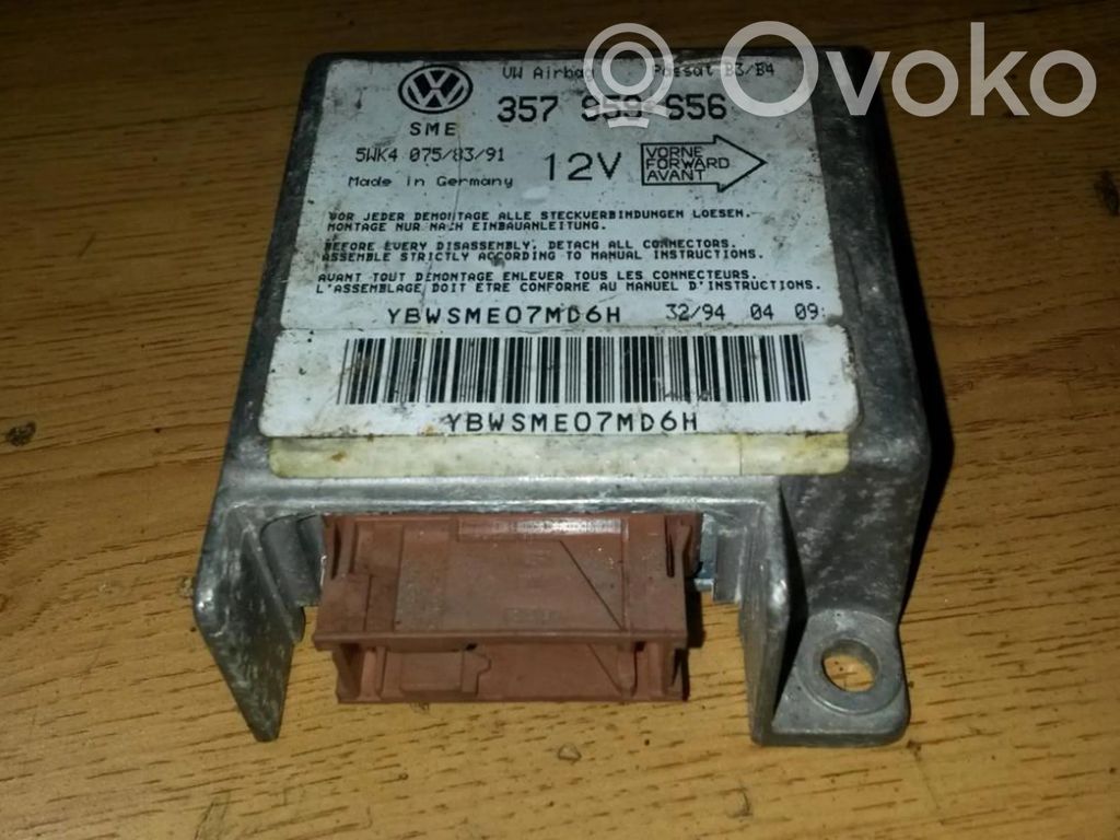 Volkswagen PASSAT B4 Unitate/modul de comandă airbaguri 