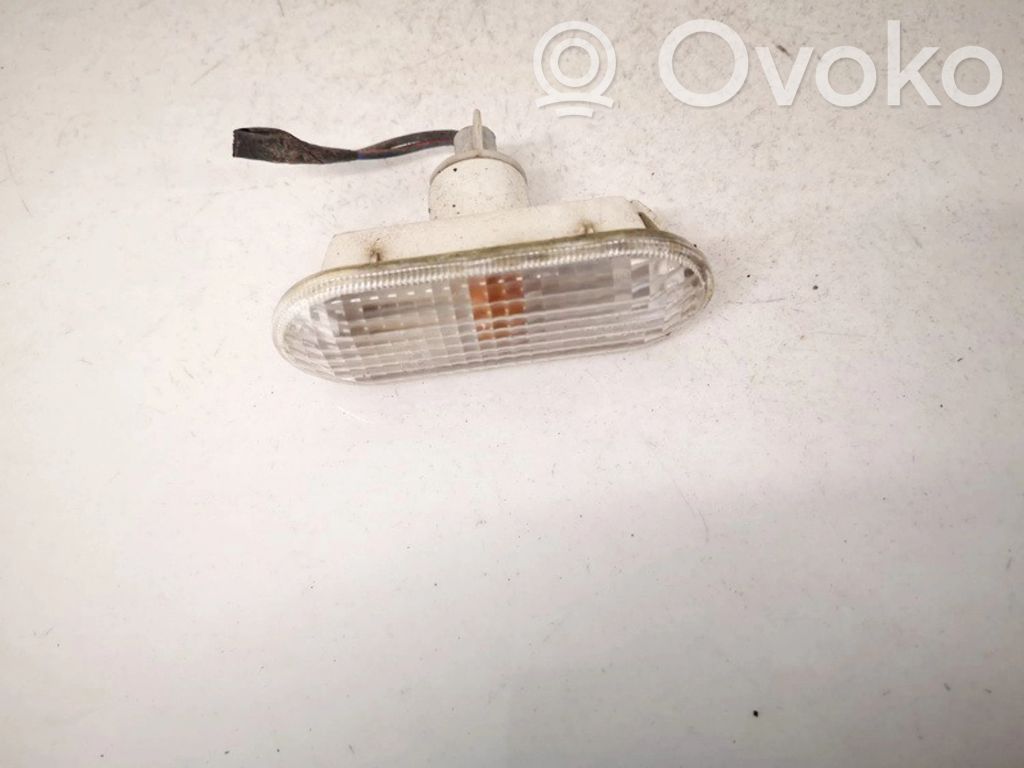 Ford Focus Indicatore di direzione del parafango anteriore