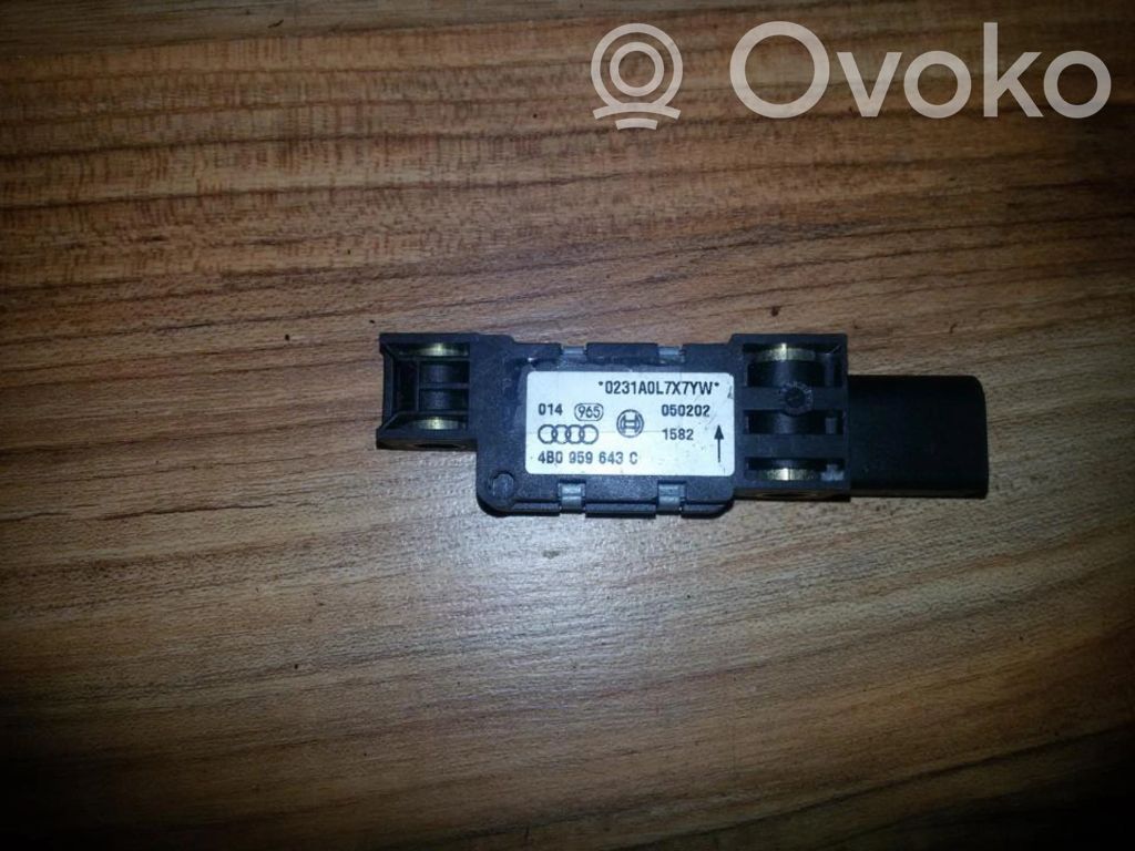 Sensor impacto/accidente para activar Airbag   4B0959643C,4B0959643C