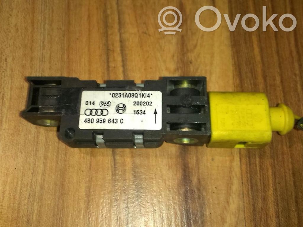 Audi A4 S4 B6 8E 8H Sensore d’urto/d'impatto apertura airbag