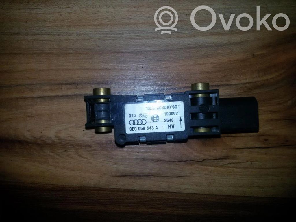 Airbagsensor Crashsensor Drucksensor   8E0959643A,8E0959643A