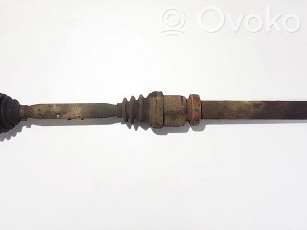 Etuvetoakseli   30681129,30681129