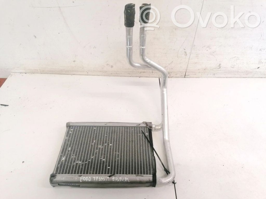 Radiator aerotermă
