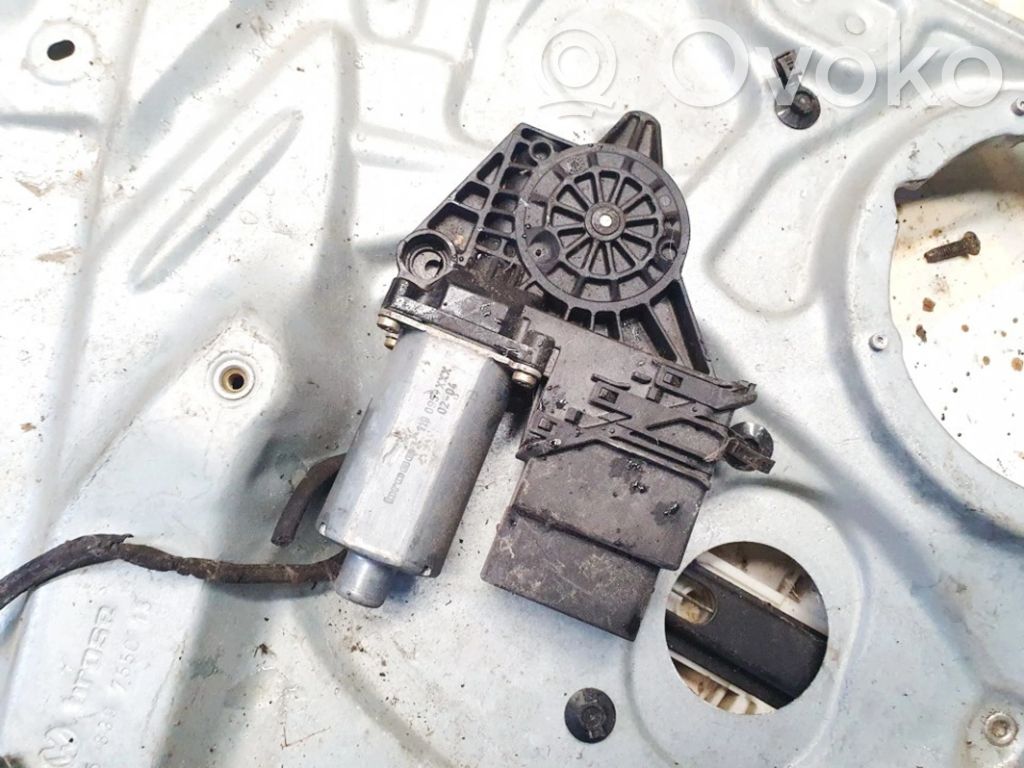 Volkswagen PASSAT B5 Motorino alzacristalli della portiera posteriore