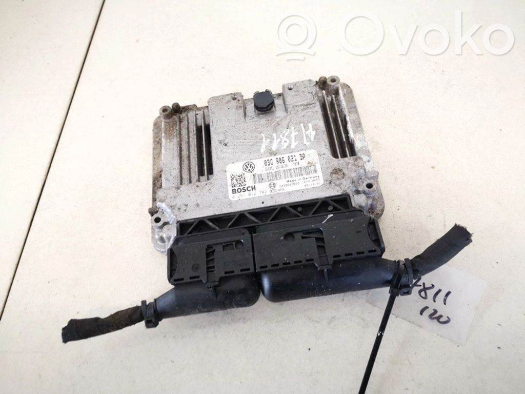 Volkswagen PASSAT B6 Unitate/modul de control motor 