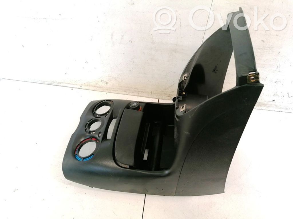 Fiat Punto (188) Cita veida salona detaļa 