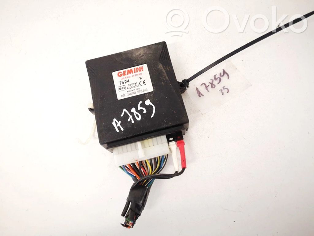 Other control units/modules   A000057,A000057,A000057,A000057,E12A000057