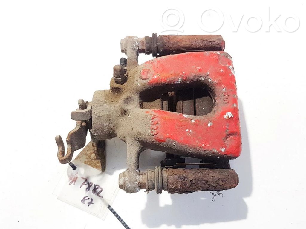 Étrier de frein arrière   A823,A823