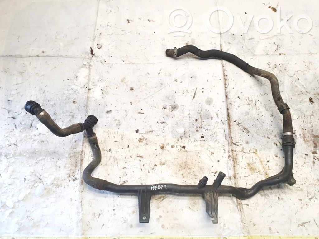 BMW 1 E81 E87 Tubo flessibile del liquido di raffreddamento del motore