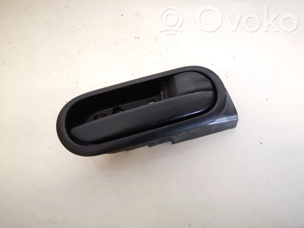 Manecilla interna puerta trasera