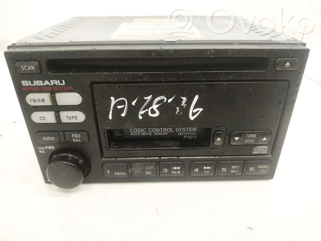 Subaru Legacy Panel / Radioodtwarzacz CD/DVD/GPS 