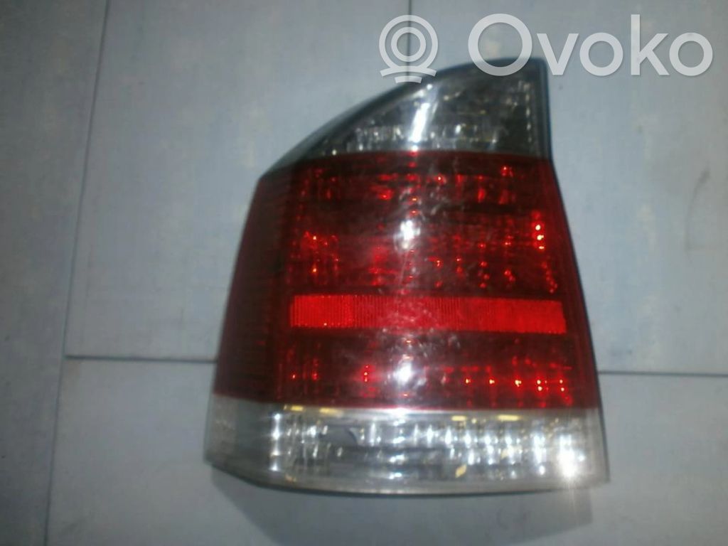 Opel Vectra C Feux arrière / postérieurs