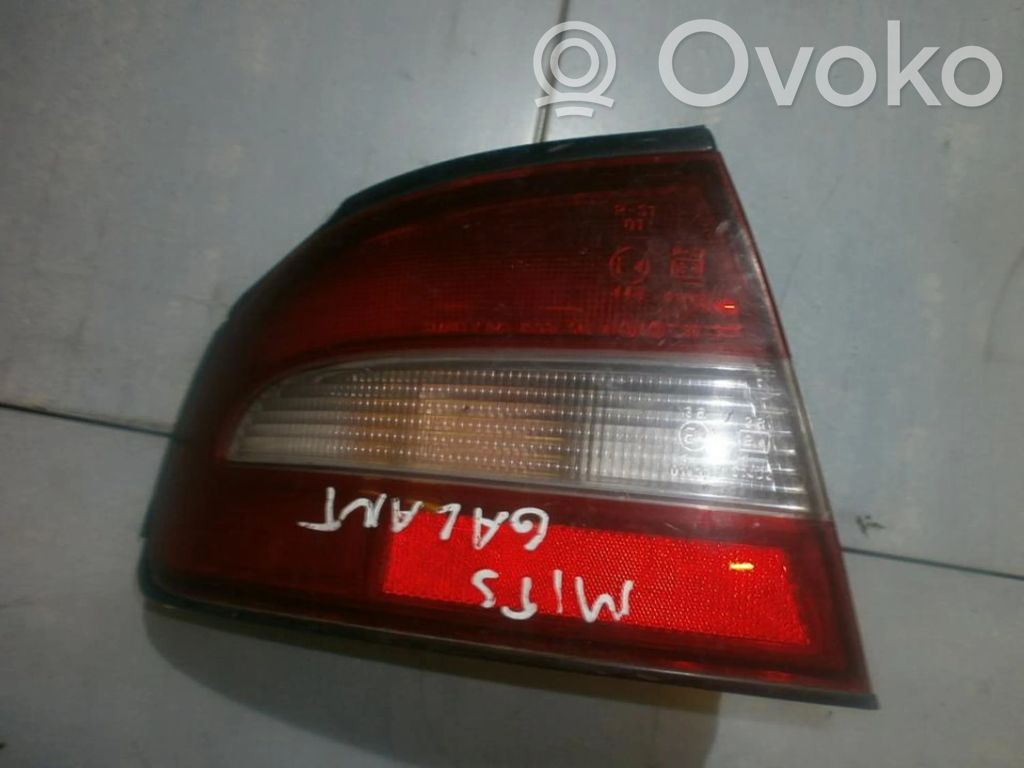 Mitsubishi Galant Luci posteriori 