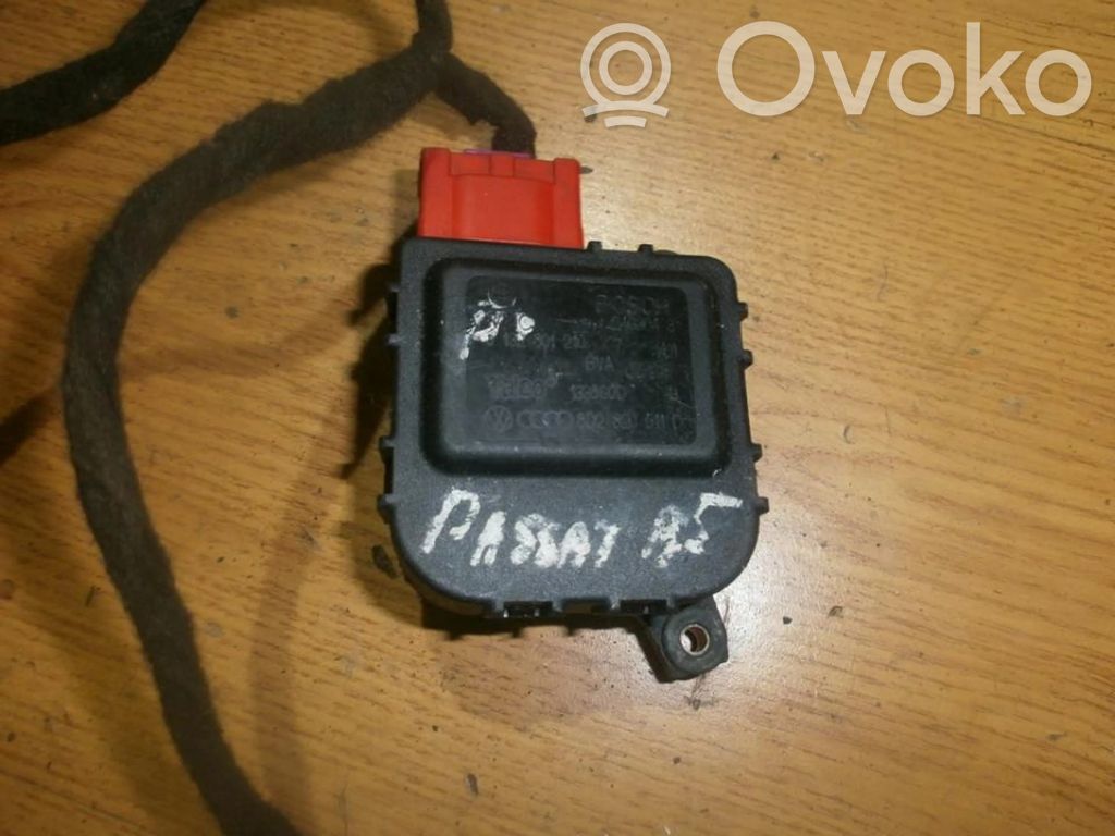 Motor/actuator clapetă aer   8D2820511D,8D2820511D