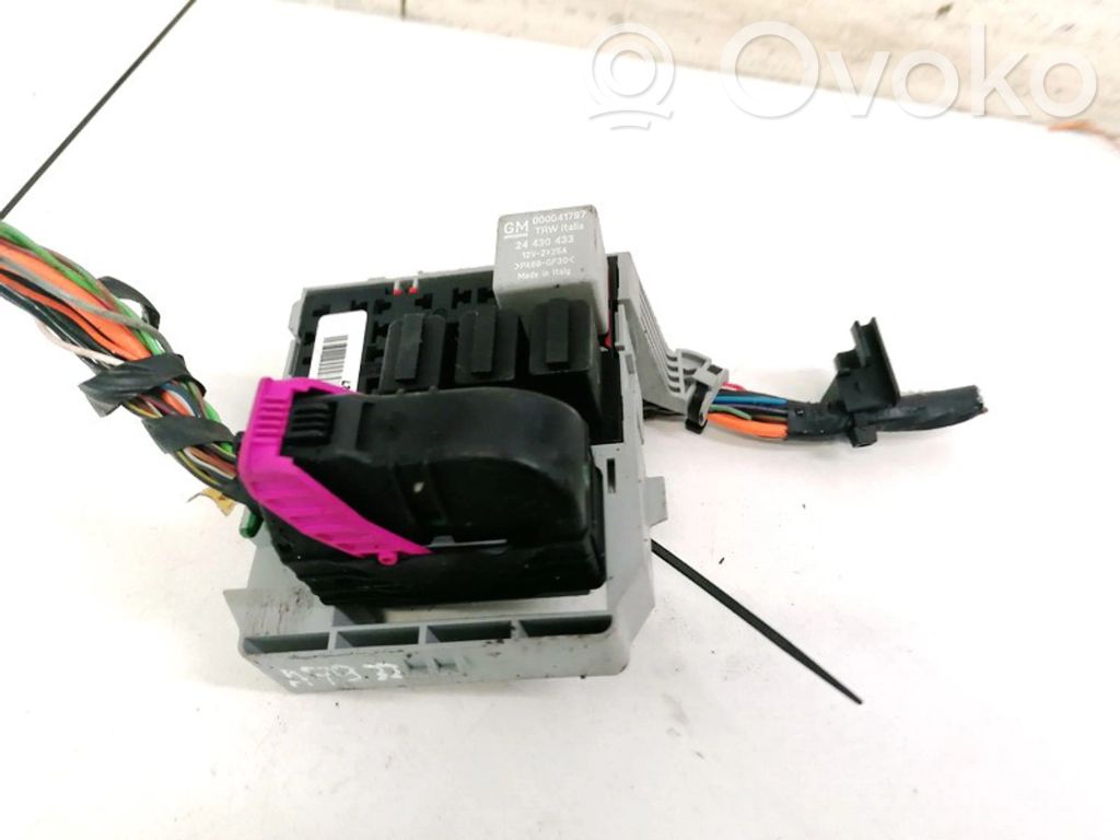 Opel Meriva A Set cutie siguranțe 