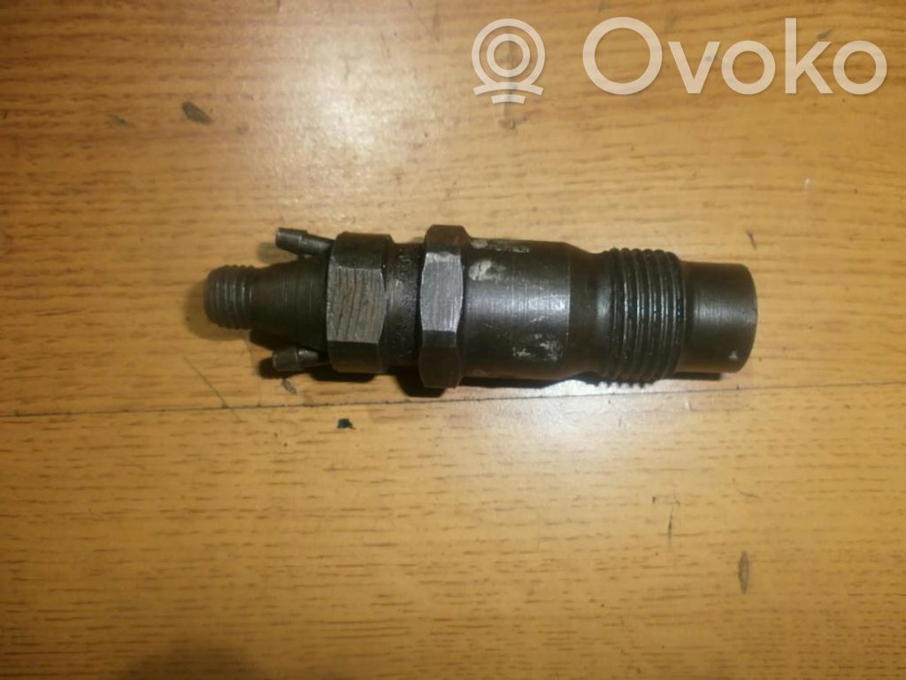 Nissan Primera Injector combustibil 