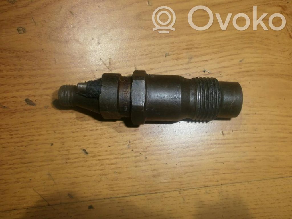 Nissan Primera Injector combustibil 