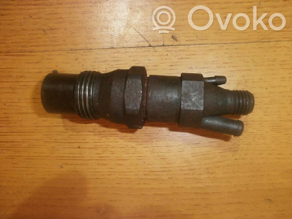 Inyector de combustible   028130201C,028130201C