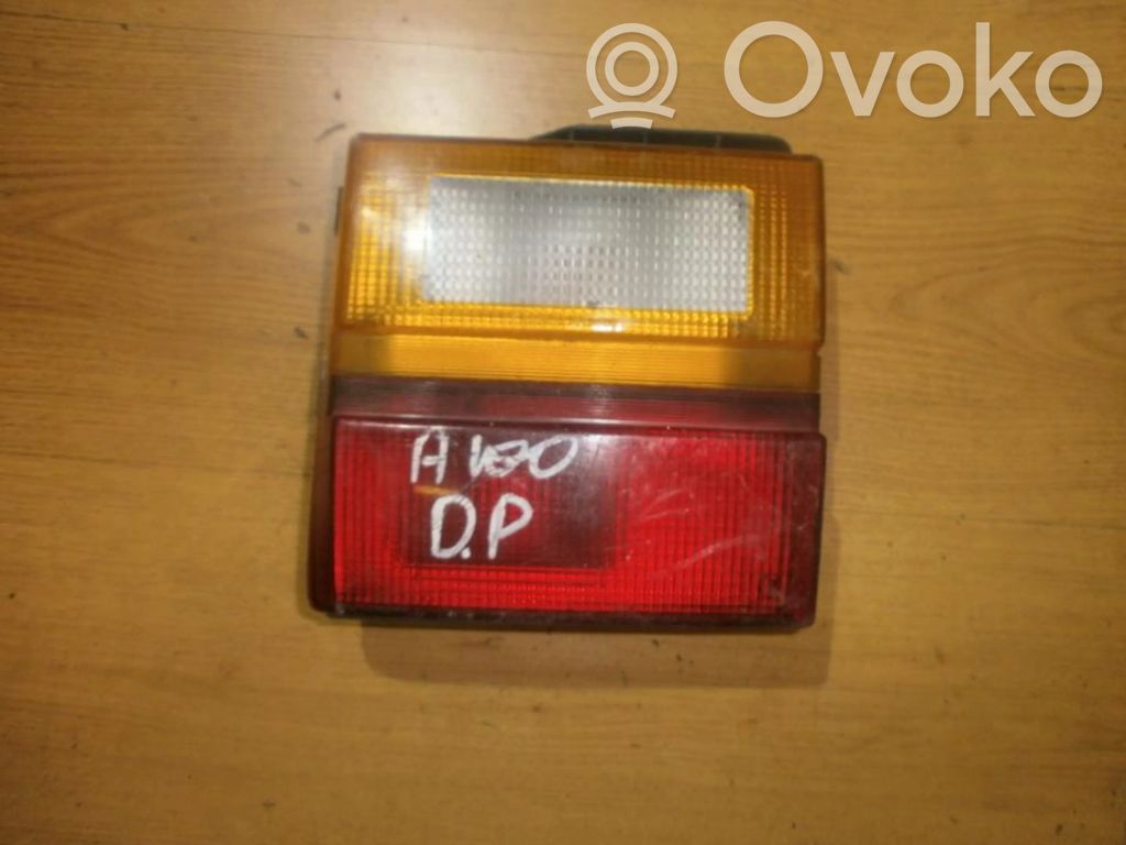 Audi 100 200 5000 C3 Lampă spate în capacul portbagajului 