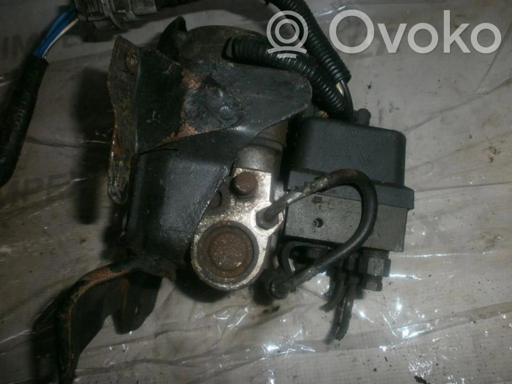 Toyota Corolla E100 Блок ABS 