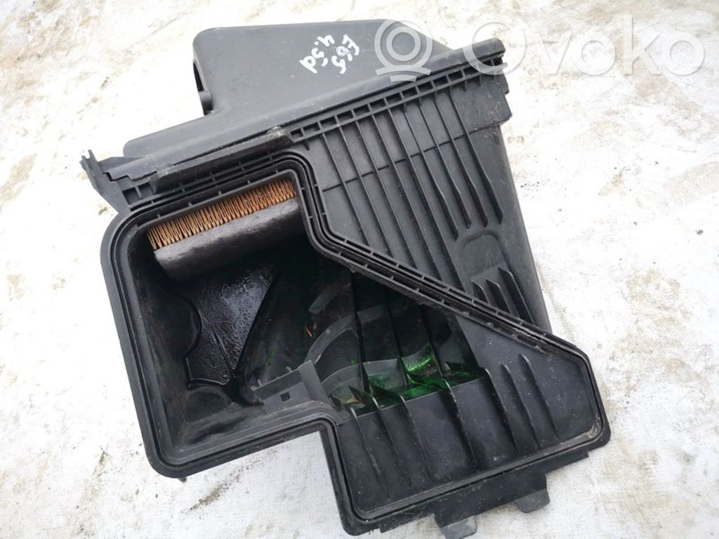 BMW 7 E65 E66 Air filter box 