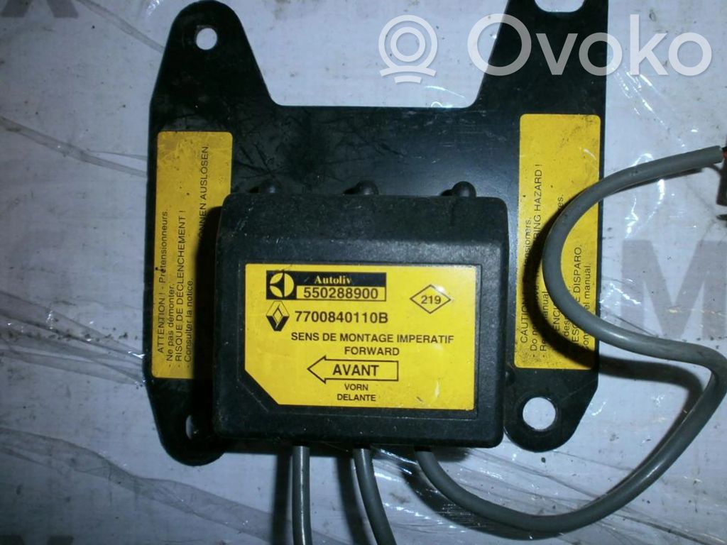 Renault Laguna I Airbag control unit/module 