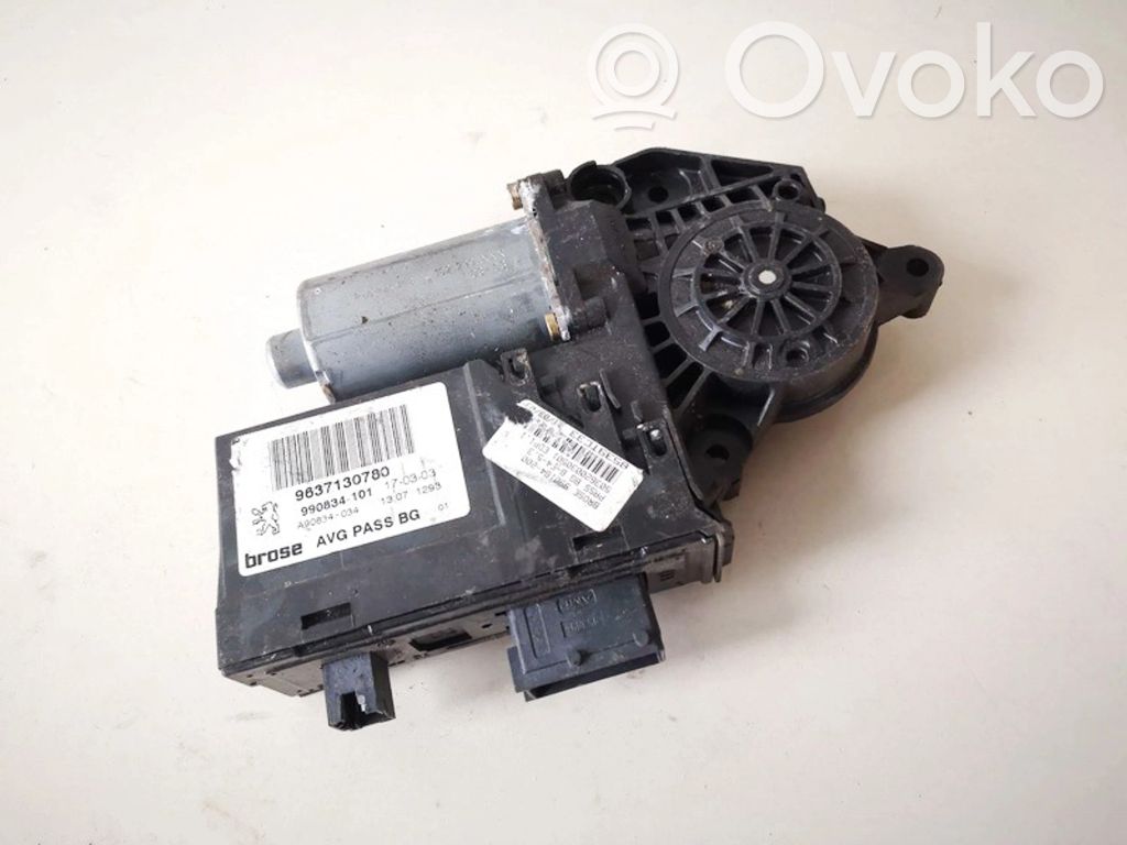Peugeot 307 Motorino alzacristalli della portiera anteriore 