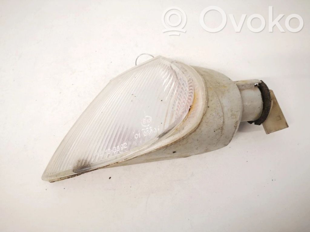 Renault Laguna I Front indicator light 