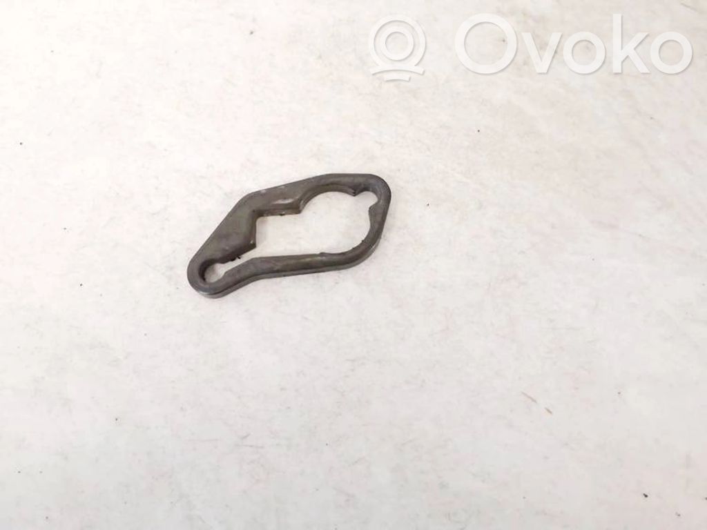 Abrazadera del inyector de combustible